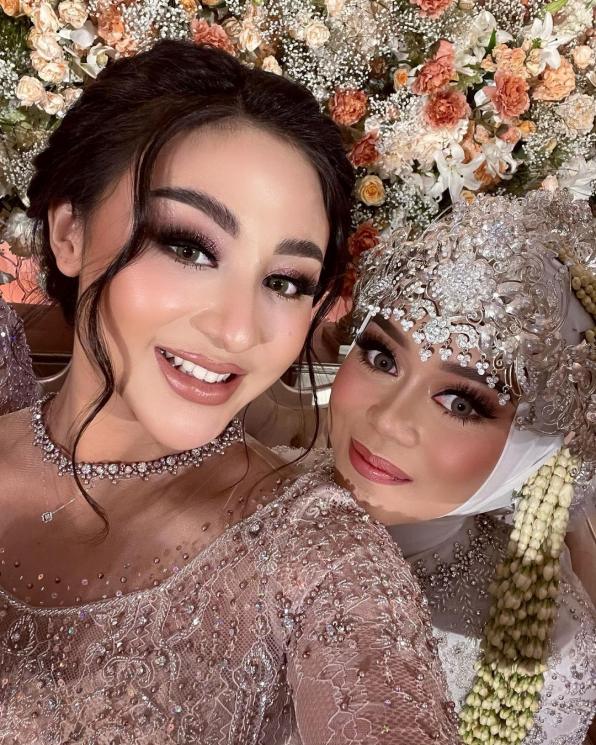 Gaya Artis Jadi Bridesmaid (instagram/@marginw)