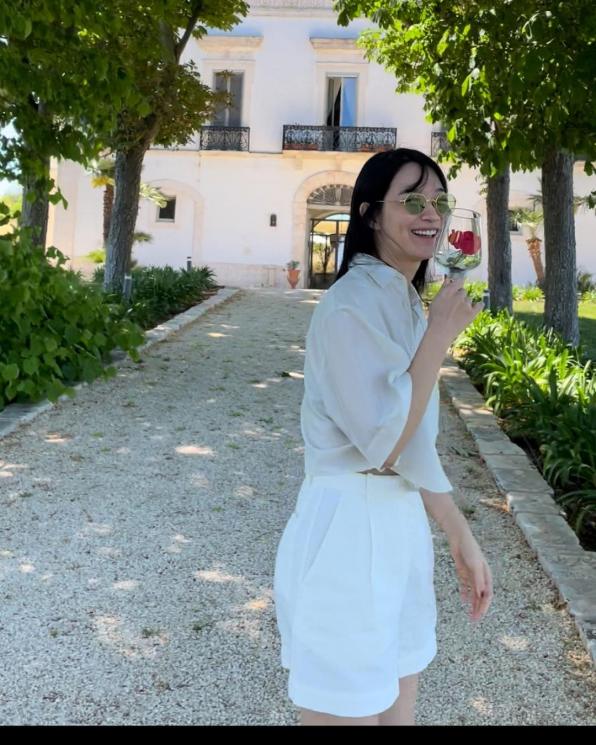 Momen Shin Min Ah Liburan di Italia (Instagram/illusomina)