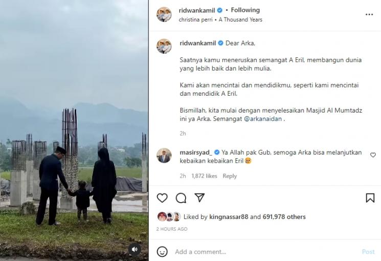 Ridwan Kamil ingin Arkana menjadi penerus Emmeril Kahn Mumtadz. (Instagram/ridwankamil)