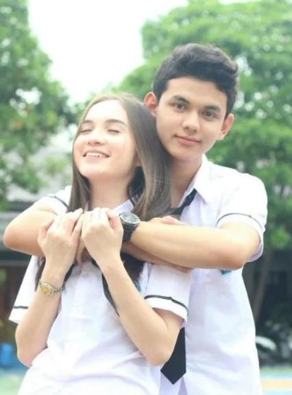 Pasangan Web Series Indonesia Bikin Baper. (Instagram/@elinaaaaajoerg)