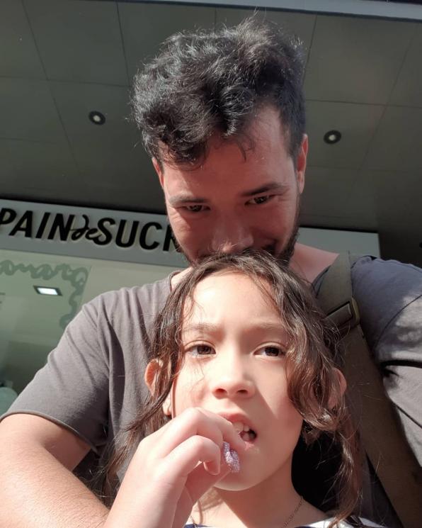 Kedekatan Mikhaela Lee dengan Ayah (instagram/zackleelife77)
