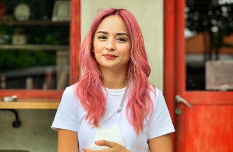 Transformasi gaya rambut Joanna Alexandra. (Instagram/@joannaalexandra)