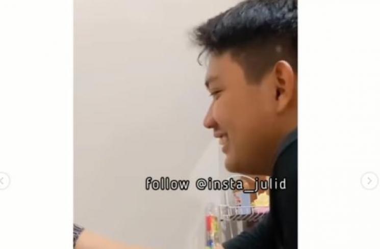 Cowok disebut mirip almarhum Eril (instagram/@insta_julid)