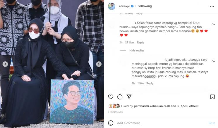 Seekor capung menempel di lutut Atalia Praratya, istri Ridwan Kamil. (Instagram/ataliapr)