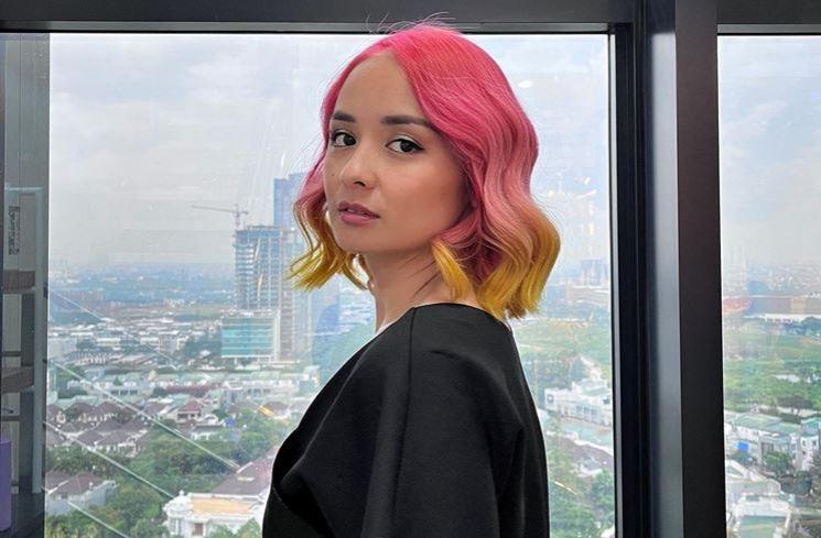 Transformasi gaya rambut Joanna Alexandra. (Instagram/@joannaalexandra)