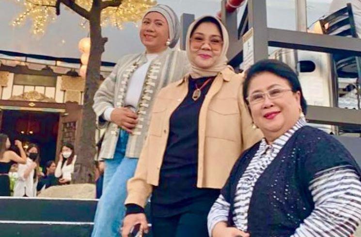 Potret Kompak Ibunda Nikita Willy dan Besan (instagram/@yorafebrina)