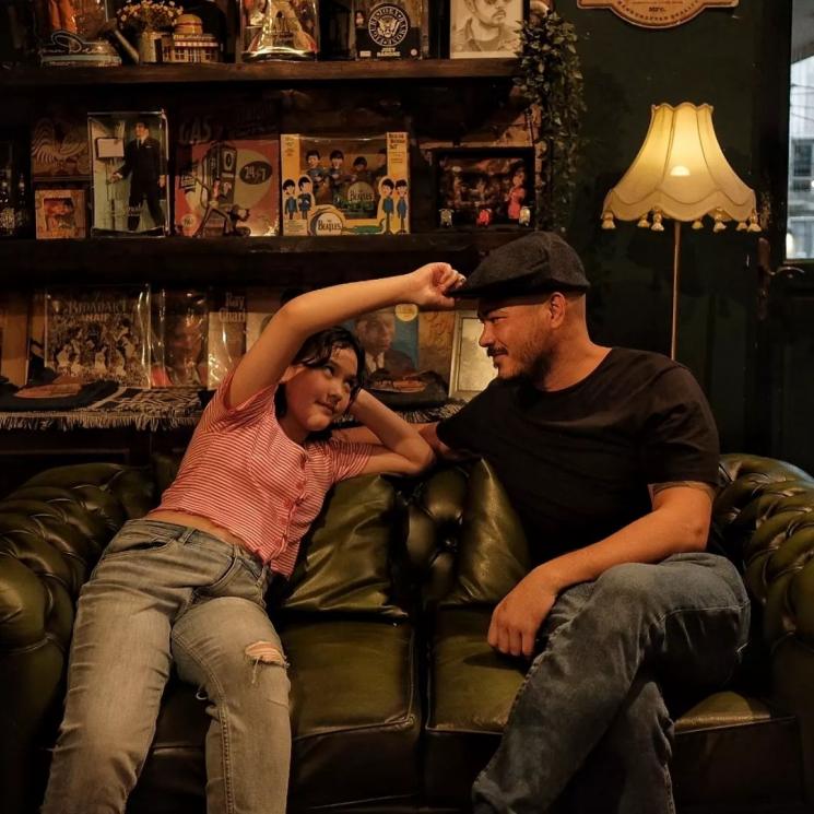 Kedekatan Mikhaela Lee dengan Ayah (instagram/zackleelife77)
