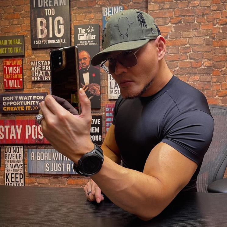 Artis Naik Haji Jalur Undangan dari Arab Saudi (instagram/mastercorbuzier)