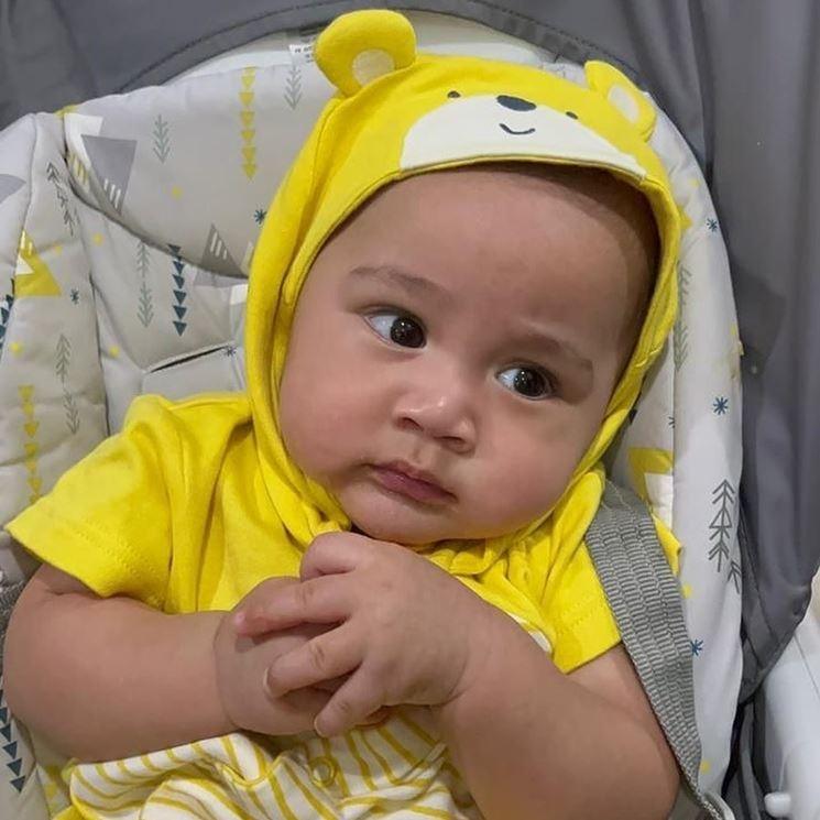 Potret gemas Rayyanza pakai kostum lucu (Instagram/@raffinagita1717)