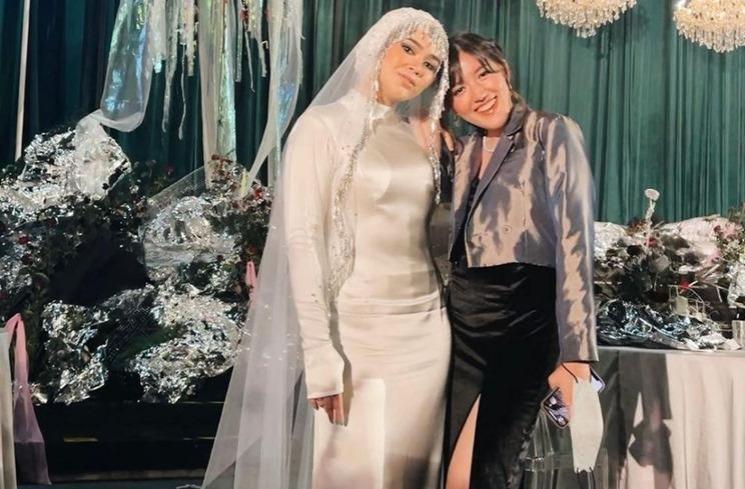 Gaya Artis Hadiri Nikahan Sivia Azizah (instagram/@ifyalyssa)