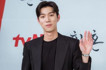 9 Potret Yoo In Soo di Alchemy of Souls, Drakor Barunya Sebagai Pewaris Kaya dan Ceria