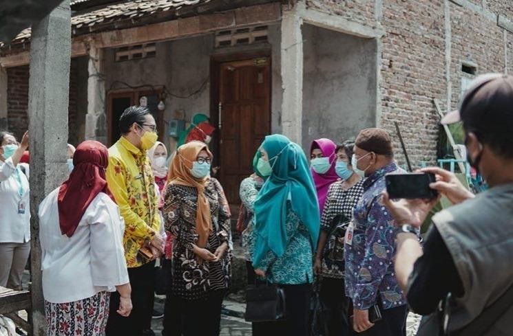 Potret Artis Istri Pejabat Berseragam PKK (instagram/@chafrederica)