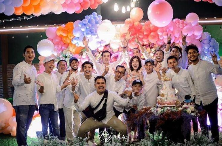 Momen Ulang Tahun Ayu Ting Ting (Instagram/ayutingting92)