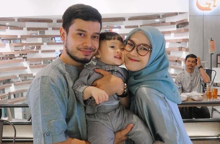 Potret Terkini Ana Riana Tukang Ojek Pengkolan. (Instagram/@anariana27)