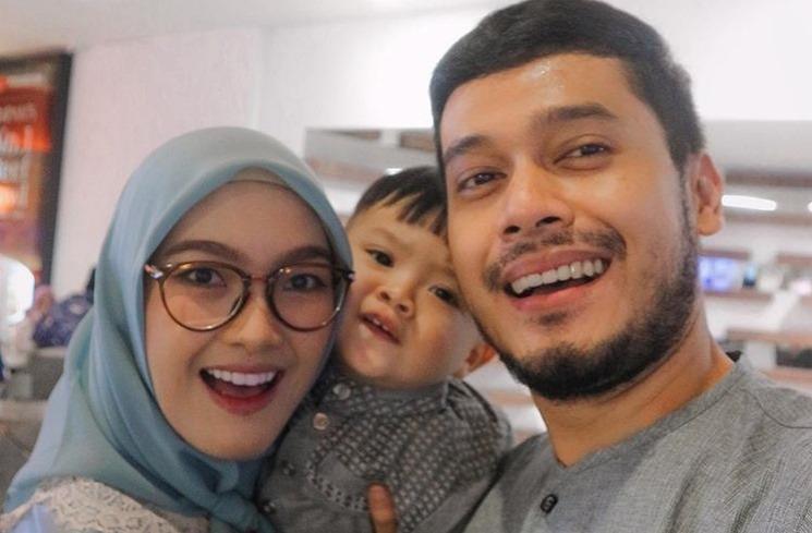 Potret Terkini Ana Riana Tukang Ojek Pengkolan. (Instagram/@anariana27)