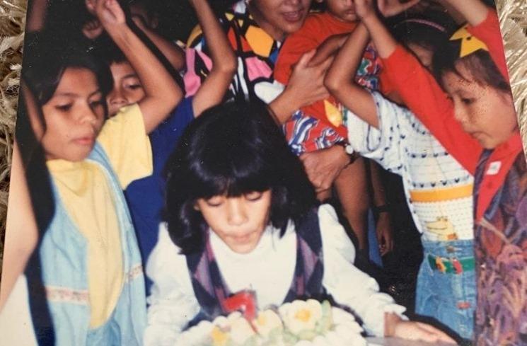 Potret Jadul Artis Rayakan Ultah. (Instagram/@lydiakandou_)