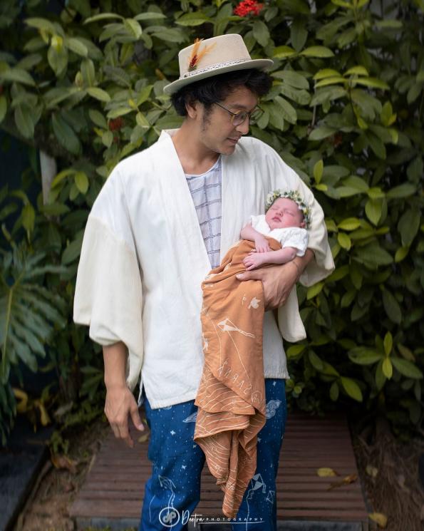 Artis Pria Rayakan Hari Ayah Pertama Kali Bareng Anak. (Instagram/@dimsanggara)