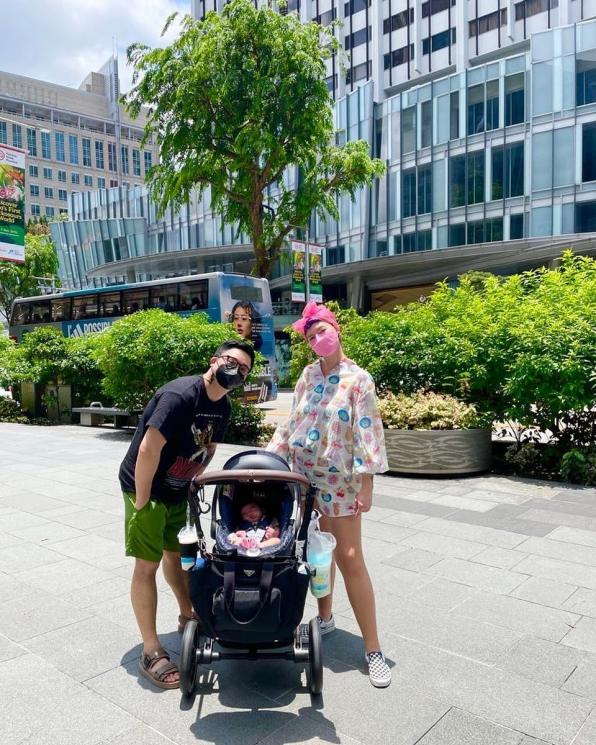 Artis Pria Rayakan Hari Ayah Pertama Kali Bareng Anak. (Instagram/@derbyromero)