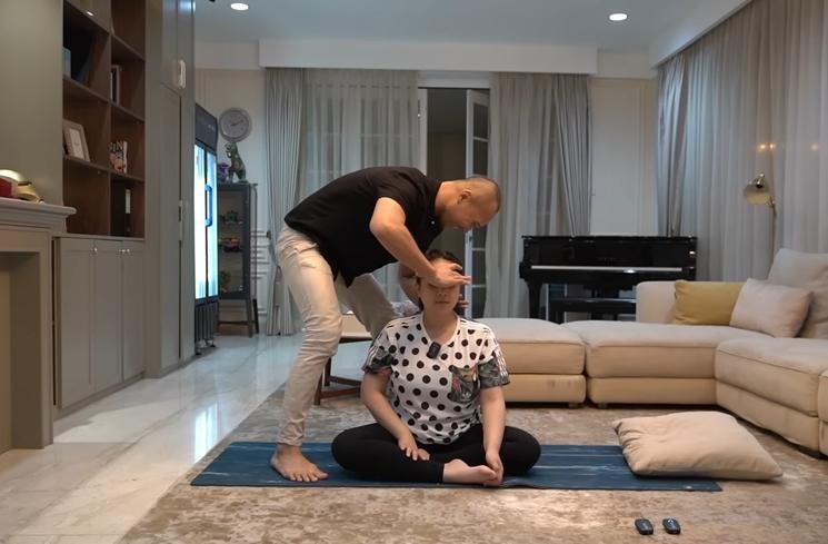Potret Nagita Slavina Dikretek Bima Aryo (YouTube Beemz Aryo)