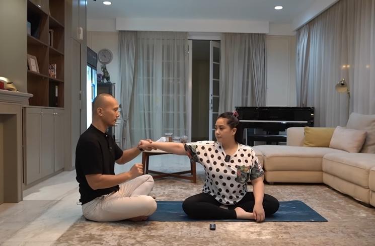 Potret Nagita Slavina Dikretek Bima Aryo (YouTube Beemz Aryo)