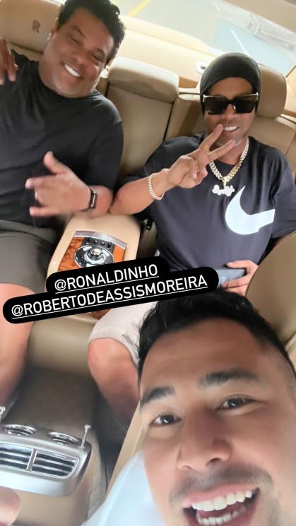 Momen Kebersamaan Raffi Ahmad dan Ronaldinho (instagram/@raffinagita1717)
