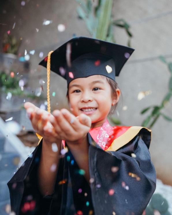 Potret Wisuda Nastusha Anak Chelsea Olivia dan Glenn Alinskie (instagram/@chelseaoliviaa)