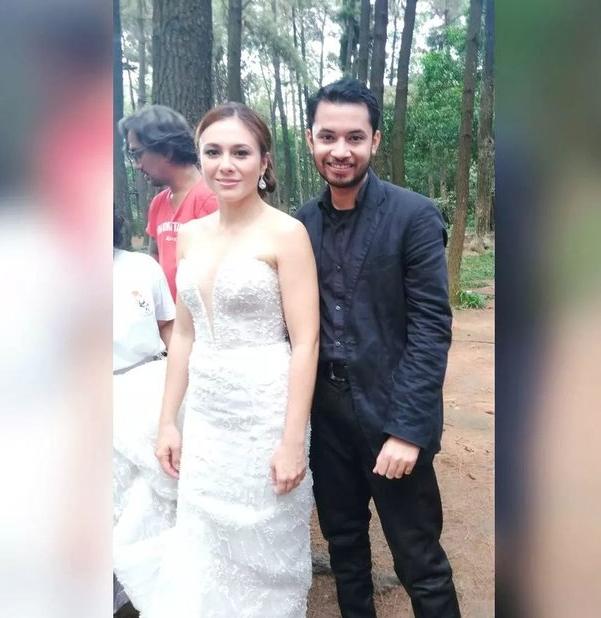 Potret Pernikahan Wulan Guritno untuk Serial Terbaru. (Instagram/khaim.baz)