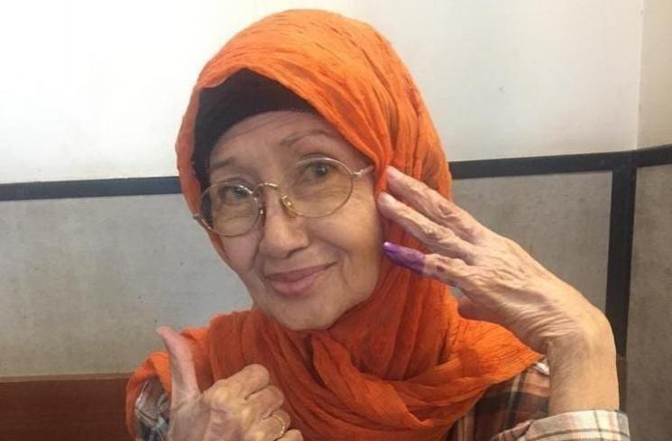 Artis Dimakamkan di Tanah Kusir (MataMata.com)