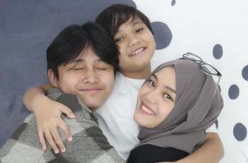 Sempat Disindir Netizen, Putri Delina Tegaskan Memang Sudah Lama Urus Adik-adiknya Sendiri