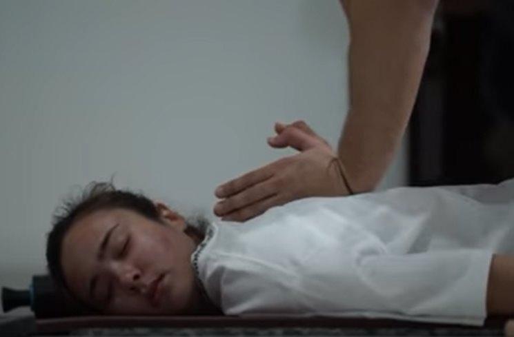 Ekspresi Wajah Artis ‘Dikretek’ Bima Aryo. (YouTube/BEEMZ ARYO)