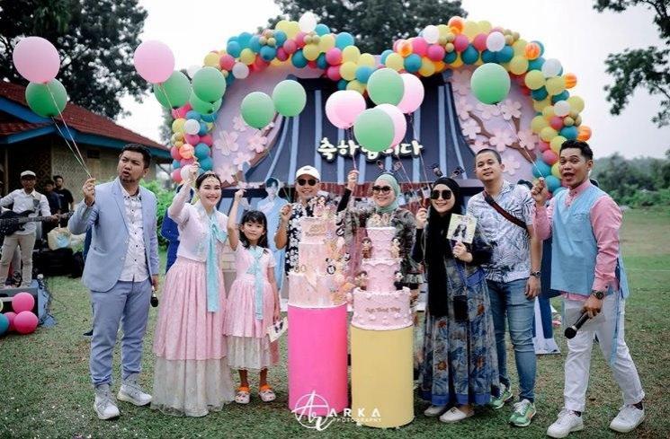 Pesta Kejutan Ultah Ayu Ting Ting (Instagram/@ayutingting92)