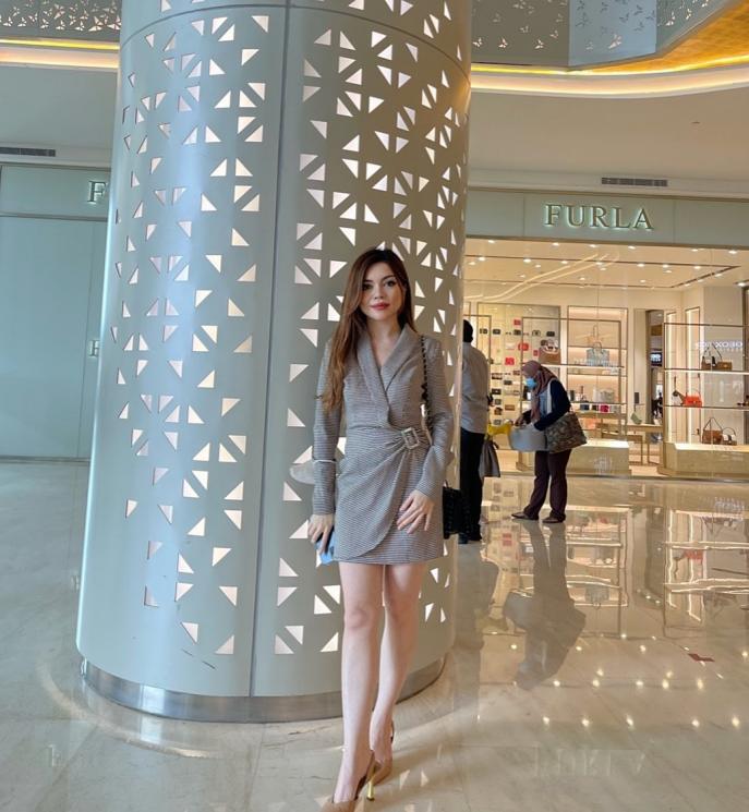 Potret Monna Frans (Instagram/@monnafrans)