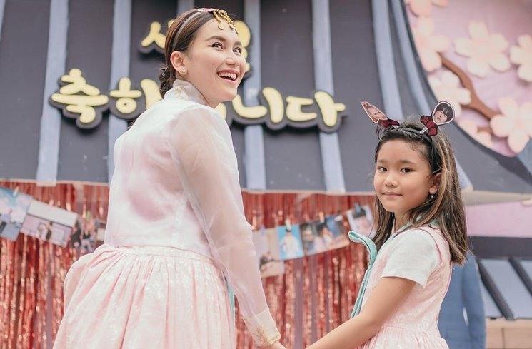 Pesta Kejutan Ultah Ayu Ting Ting (Instagram/@ayutingting92)