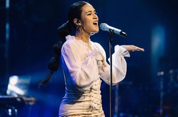 Gaya Raisa Saat Manggung. (Instagram/@raisa6690)