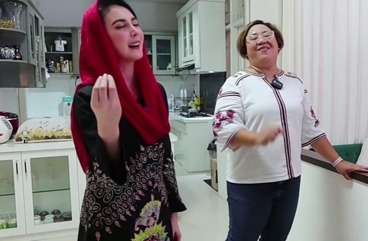Rumah Arumi Bachsin. (YouTube/ArumiBachsin94)