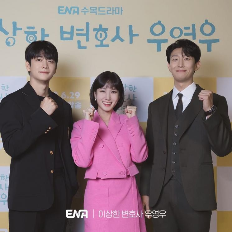 Potret Kang Tae Oh di Extraordinary Attorney Woo (Instagram/@channel.ena)