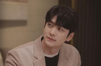 10 Potret Kang Tae Oh di Extraordinary Attorney Woo, Jadi Karyawan Firma Hukum yang Populer