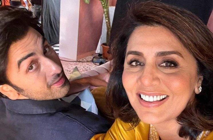 Seleb Bollywood Ultah Bulan Juli (Instagram/@neetu54)
