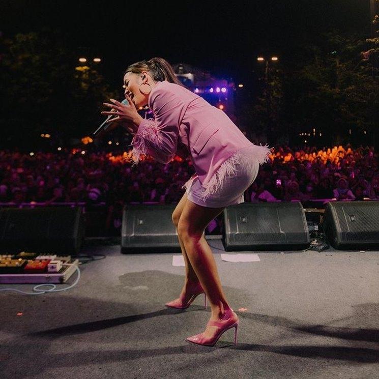Gaya Raisa Saat Manggung. (Instagram/@raisa6690)
