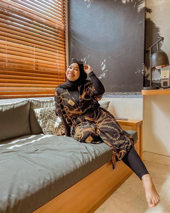Potret Mumuk Gomez Berhijab. (Instagram/@mumukgomez)