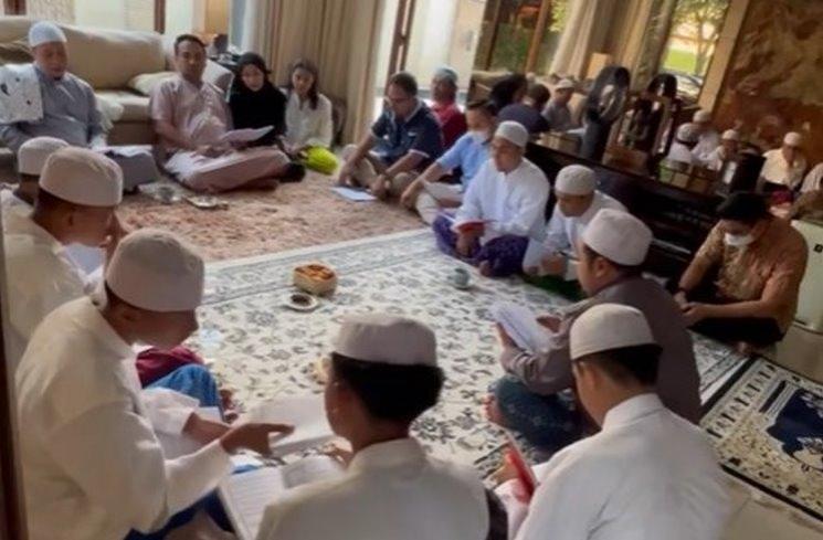 Momen Meisya Siregar dan Bebi Romeo berangkat haji. (Instagram/@meisya__siregar)
