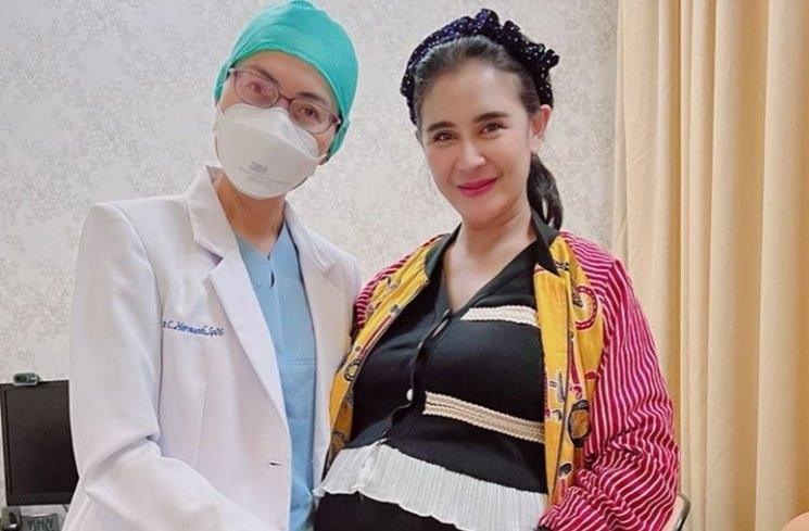 Perjalanan Uut Permatasari Melahirkan Anak Kedua. (Instagram/@uutpermatasari)