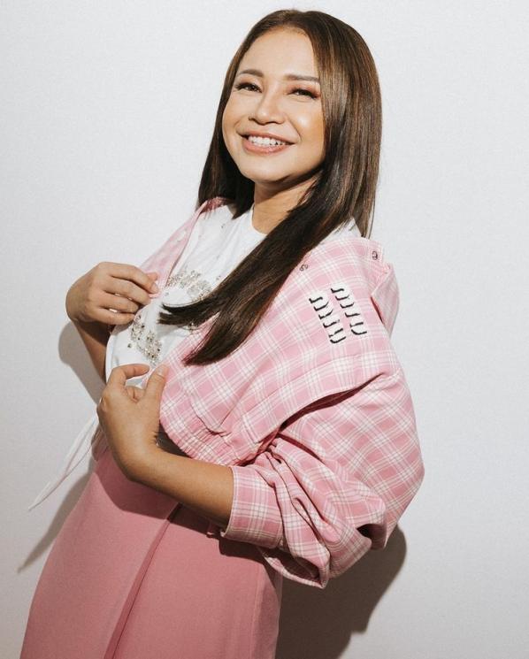Artis Punya Bisnis Karaoke(Instagram/@itsrossa910)
