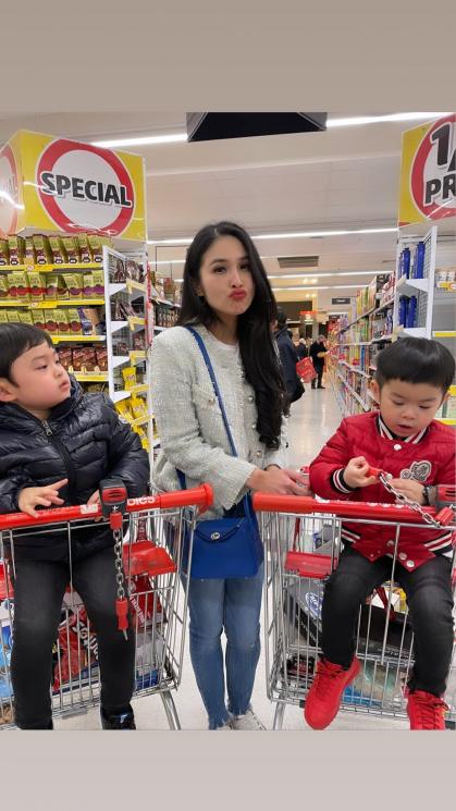 Potret Liburan Sandra Dewi di Australia (instagram/sandradewi88)