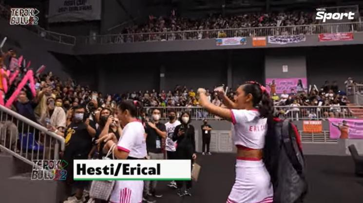 Momen Hesti/Erika kalahkan Anya/Raisa di Tepok Bulu 2022. (YouTube/Vindes)