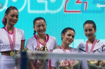 Erika Carlina/Hesti Kalahkan Raisa/Anya Dalam Pertandingan Tepok Bulu, Selebrasinya Bikin Salfok