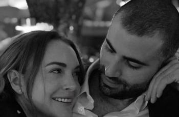8 Potret Kemesraan Lindsay Lohan dan Suami Asal Arab, Pengantin Baru Bahagia Banget!