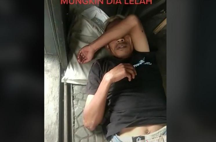 Ade Londok tertidur pulan (Tiktok/cheprietzofficial85)