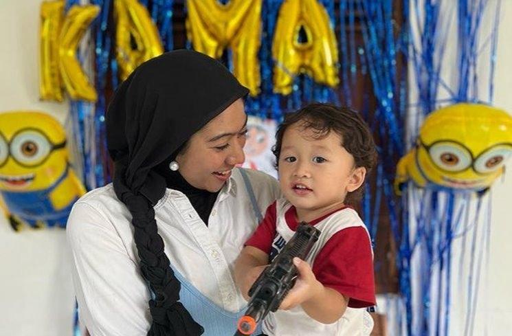 Momen Ulang Tahun Kama Anak Zaskia Adya Mecca. (Instagram/@zaskiadyamecca)