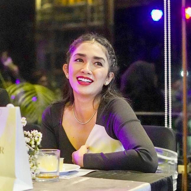 Artis Doyan Traktir Karyawan. (Instagram/ussypratama)